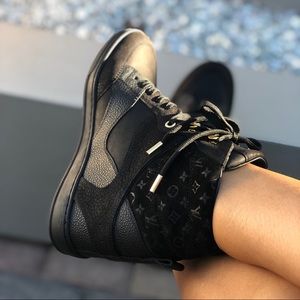 LOUIS VUITTON Black Millennium Wedge Sneaker 6